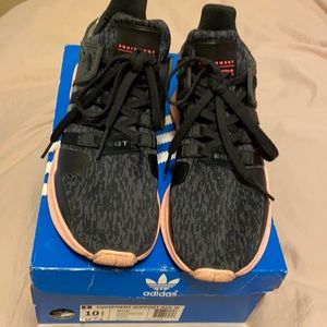 Adidas women’s black Equipment Support Adv 10 1/2
